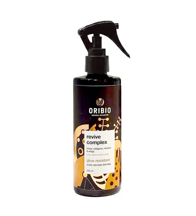 STRONG MACHINE ORIBIO SPRAY ANTIFRIZZ GLOW RESISTANT X 250ML - Producto de belleza y estética en Almacén Sandra